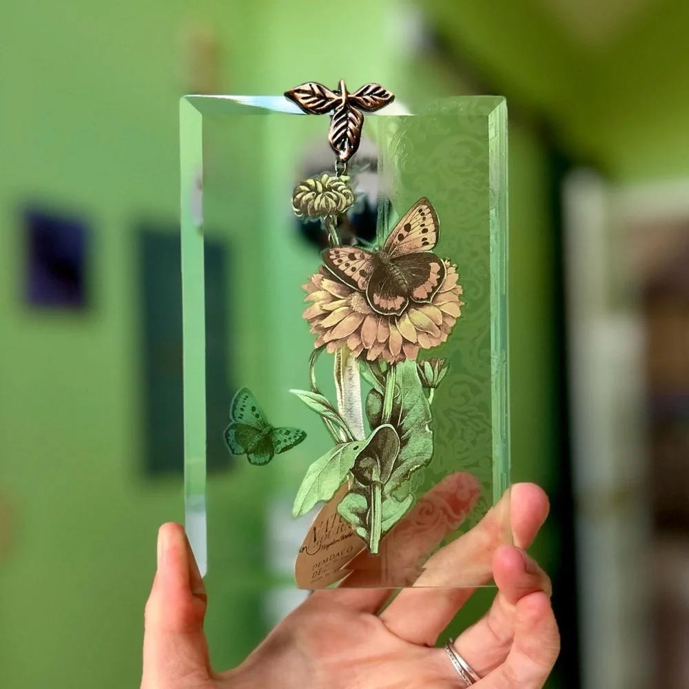 Vintage NEW Butterfly On Flower Glass Wall Hanging Home Decor Art - Picture 3 of 6
